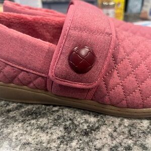 Vionic Jackie fleece slipper size 9